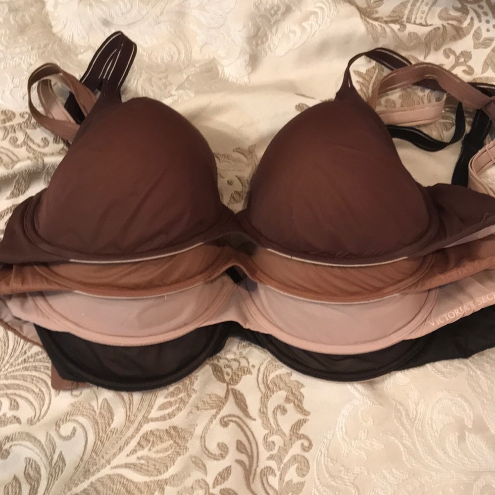 Victoria’s Secret bras